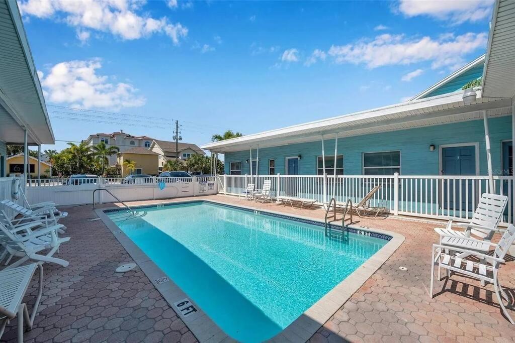 Wave Condo St. Pete Beach Buitenkant foto
